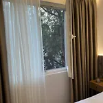Lovely 2-bedroom Free Parking Natural 아파트 *