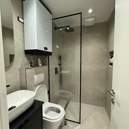 Lovely 2-bedroom Free Parking Natural