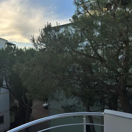 Apartment Lovely 2-bedroom Free Parking Natural *