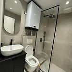 Lovely 2-bedroom Free Parking Natural Apartman