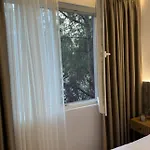 Apartman Lovely 2-bedroom Free Parking Natural *