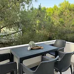 Apartman Lovely 2-bedroom Free Parking Natural Golem
