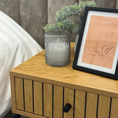 Lovely 2-bedroom Free Parking Natural Διαμέρισμα *