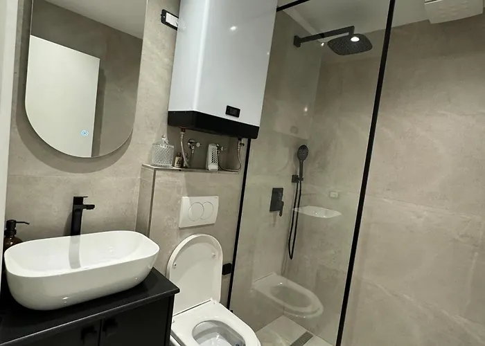 Lovely 2-bedroom Free Parking Natural 公寓